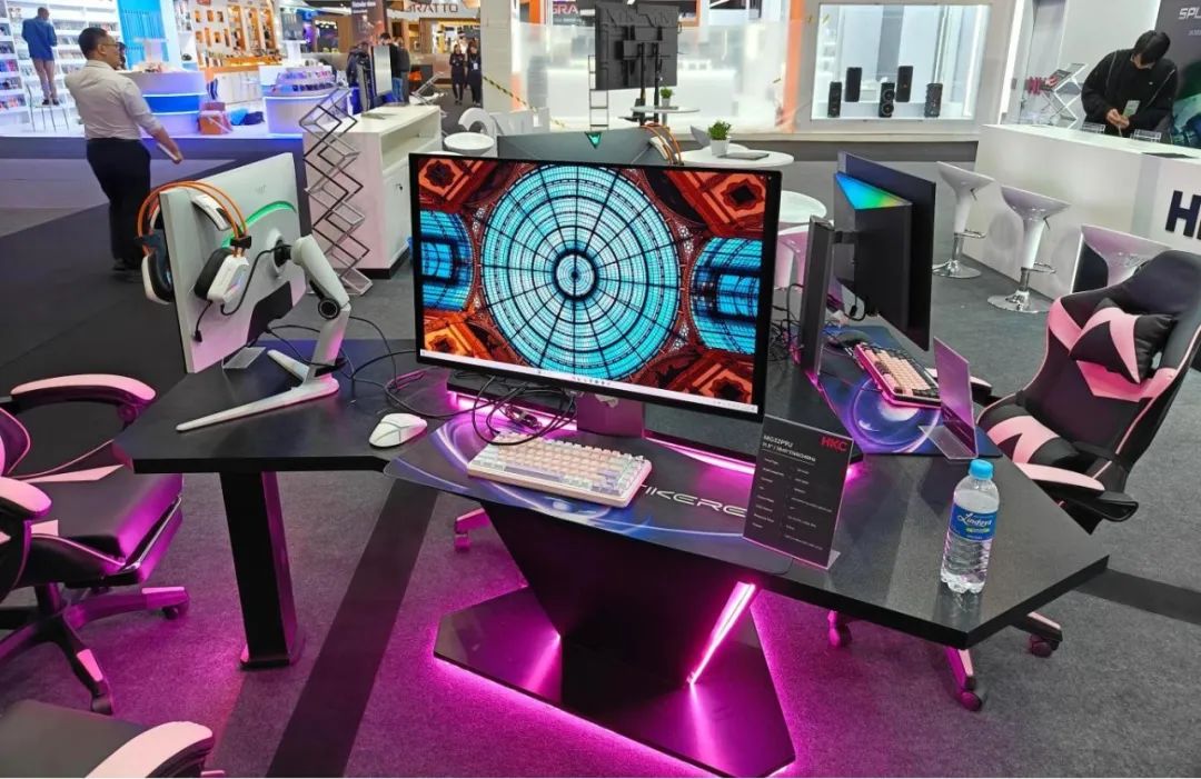 MONITOR 1.jpg